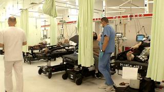 30.000 de euro, găsiţi la şeful secţiei de Neurochirurgie de la Spitalul Militar Carol Davila la percheziţii