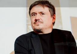 Cristian Mungiu, în juriul Festivalului de Film de la Veneţia. Regizorul român a fost premiat la Cannes