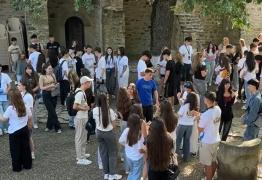 Emoţii mari la primii paşi în viaţa de liceu. Cum s-au acomodat "bobocii"