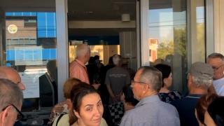 "Am primit decizia asta şi e minus 500 de lei". Oamenii au făcut cozi la casele de pensii după recalculare