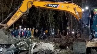 Insula Phuket din Thailanda, destinaţie de coşmar din cauza alunecărilor de teren provocate de inundaţii. Cel puţin opt oameni au murit