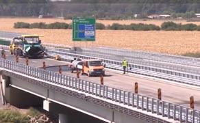 Autostrada A0 a intrat în reparaţii la doar patru luni de la inaugurare