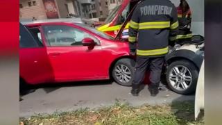 Accident grav pe bulevardul Mamaia din Constanţa. Două femei şi un bărbat, răniţi după impact