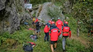 Tânără de 18 ani, accidentată în timpul unui concurs de escaladă. Se căţăra pe traseul Peretele Şoimului, din Băile Herculane