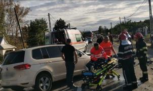 Impact frontal între o dubă şi o maşină pe E 58, între Hudum și Baisa. Şase răniţi, patru de urgenţă la spital, după o depăşire periculoasă