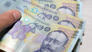 Salariul minim creşte de la 1 ianuarie 2025. Câţi bani vor primi în plus peste 800.000 de români