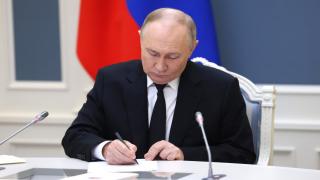 Rusia vrea să modernizeze o parte din cele peste 5.000 de bombe atomice. Putin: 