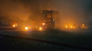 Cauza incendiului din 2 Mai, unde mai multe cisterne au luat foc. Nouă maşini şi utilaje au ars în totalitate