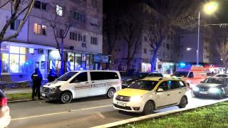 Atac la o bancă din Călăraşi. Un bărbat a intrat în sediu, a scos un pistol de sub geacă şi a cerut bani