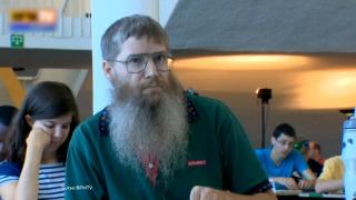 Titlul mondial la Scrabble în spaniolă, câştigat de un bărbat care nu vorbeşte spaniola. A câştigat şi în Franţa cu aceeaşi strategie