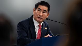 Fostul ministru al Apărării din Coreea de Sud, reţinut după ce ar fi recomandat impunere legii marţiale, a încercat să îşi pună capăt zilelor în detenţie