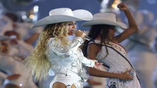 Beyonce, concert pe Netflix în timpul pauzei unui meci de fotbal american. Show-ul face parte dintr-un contract de 60 de milioane de dolari