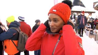 România le merge direct la suflet turiştilor străini. O franţuzoaică nici n-a mai vrut să plece: "De opt ani sunt aici. Am deschis o afacere"