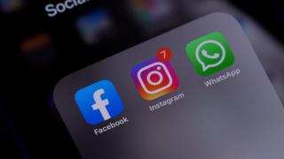 Schema 1800, noua ţeapă de pe Whatsapp care te lasă fără bani. Un preot a căzut victimă: "Au început să sune telefoanele, peste 200"