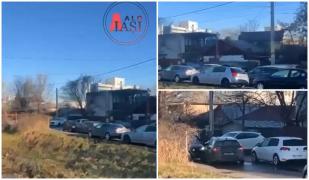Un alt mod de a acorda prioritate, în Iaşi: Un şofer, surprins cum îşi împinge "rivalul" până în capătul străzii