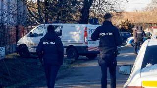 Suspect reţinut în cazul mamei şi fiului ei, găsiţi morţi într-o casă din Bihor. Poliţia îl arestase deja pentru altă faptă gravă