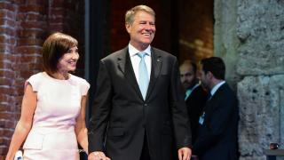 ÎCCJ a dat mână liberă ANAF-ului să recupereze 260.000 de euro de la Iohannis. Motivarea deciziei privind casa din Sibiu care i-a aparţinut soţiei preşedintelui