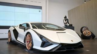 Suma amețitoare cheltuită de un om de afaceri român pe un Lamborghini Sian de 800 cp. "Nu e doar o mașină, e un mod de a gândi"