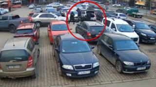 Cămătar, prins în flagrant de poliţişti. I-ar fi împrumutat unui bărbat 15.000 de lei şi i-a cerut înapoi 200.000 de lei