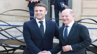 Nu am fost prezenţi la summit-ul de la Paris, dar oficialii români spun că ne-a reprezentat Polonia: "Suntem conectaţi la tot ce se întâmplă acolo"