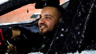 Amendă de peste 4.000 de lei pentru şoferii care merg cu maşinile acoperite de zăpadă