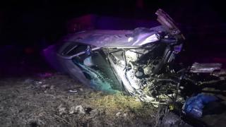 Cursă nebună după ce a băut peste măsură. Un tânăr de 20 de ani din Cluj, la un pas de moarte după ce s-a răsturnat cu maşina unui prieten