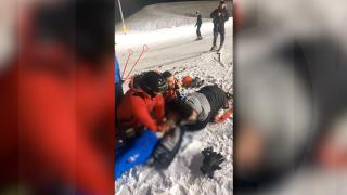 Schiorul de 23 de ani accidentat în Borşa, resuscitat mai bine de o oră pe pârtie, în speranţa medicilor de a-i salva viaţa