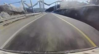 Patru muncitori au murit, iar alți șase au fost răniți după prăbușirea unui pod pe șantierul unei autostrăzi, în Coreea de Sud. Momentul a fost filmat