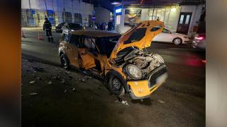 Accident cu patru răniţi în faţa staţiei de pompieri din Constanţa. Victimele au ajuns la spital cu traumatisme abdominale