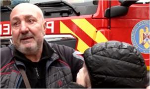 "Asta a rămas din 60 de ani de viaţă. Pisicile nu le-am găsit". Cu lacrimi în ochi și în hohote de plâns, o familie din Chiajna vede ce a rămas după incendiu