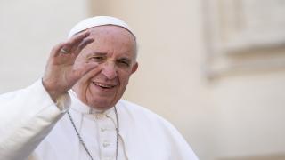 În ce stare se află Papa Francisc după episodul brusc de criză respiratorie. Pontiful a avut nevoie de ventilaţie mecanică