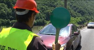 Valea Oltului se închide din nou. Când va fi redeschisă traficului şoseaua care leagă sudul ţării de Transilvania