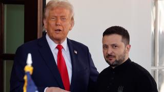 Motivul pentru care Donald Trump a suspendat ajutorul militar pentru Ucraina. Decizia, aplaudată de Moscova