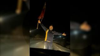 Un vasluian a ieșit singur să protesteze și a blocat un șofer pe DN 24: "Dă-i peste mine! Dă-i! Că m-am săturat de hoţi"