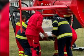 Bebeluș cu pneumonie severă, misiune de salvare contracronometru. Nou-născutul a fost transportat cu elicopterul la spital