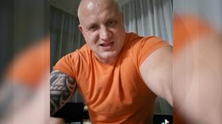 Individul care instiga la crime, umil când s-a trezit cu mascaţii peste el. "Au fost doar parodii"