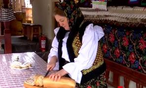 "Satul de poveste" din România, în finala competiţiei "Destinaţia Anului 2025". Aici ospitalitatea şi tradiţiile sunt păstrate de sute de ani