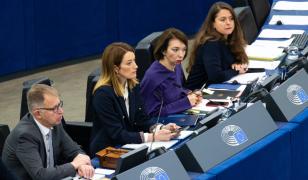 Huawei Gate. Preşedinta PE, presată să îi tragă pe linie moartă pe eurodeputaţii suspectaţi de implicare