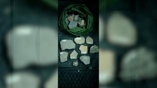 O comoară veche de mii de ani, scoasă la vânzare într-un talcioc din Iaşi. Artefactele dacice erau vândute cu 3 lei bucata