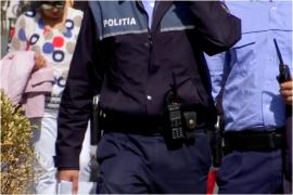 Şef de la IPJ Olt, surprins când fură două tije pentru vasul de toaletă dintr-un magazin din Slatina. Poliţistul a demisionat