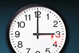 România a trecut la ora de vară. Cum ne poate afecta schimbarea