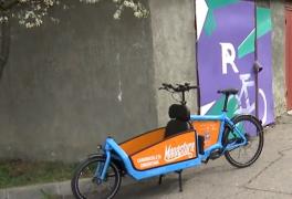 "Mănăştura", cargo-bicicleta care poate transporta 180 kg pe 100 km. Sebi, Horea şi Tudor vor ca proiectul lor să fie preluat de marile oraşe