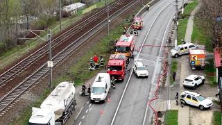 Scurgeri de acid sulfuric dintr-o cisternă care circula pe DN 1. A fost emis mesaj RO-Alert: 28 de persoane evacuate. Traficul, reluat