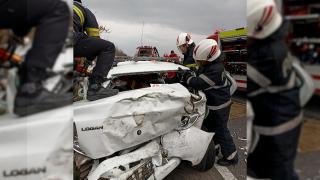 Depăşire mortală pe DN6. Un bărbat a pierit, după ce a intrat într-un TIR