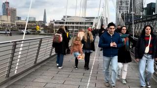 Românii care vor să meargă în UK au nevoie de autorizaţie electronică de călătorie. Cât costă