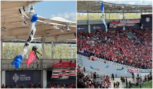 Un paraşutist a rămas blocat pe acoperişul unui stadion din Franţa, la 10 m de sol. Aducea mingea pentru un meci de rugby