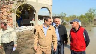 3 morţi şi 3.000 de case inundate în 2014. Victor Ponta, reacţie după ce a recunoscut că a sacrificat sudul ţării pentru a salva Serbia