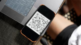 Noua înşelătorie care vă poate lăsa fără bani pe Revolut. La ce trebuie să fiţi atenţi când primiţi mesaje pe reţelele sociale