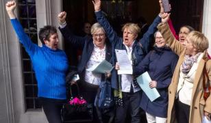 Curtea Supremă din UK a stabilit: Definiţia legală a femeii se bazează pe sexul biologic, nu pe identitatea de gen