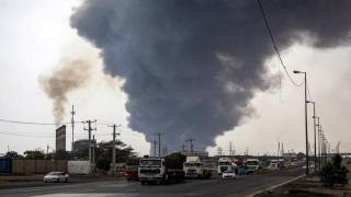 Cel puţin 4 morţi şi 500 de răniţi într-o explozie în Shahid Rajaee, cel mai mare port comercial din Iran